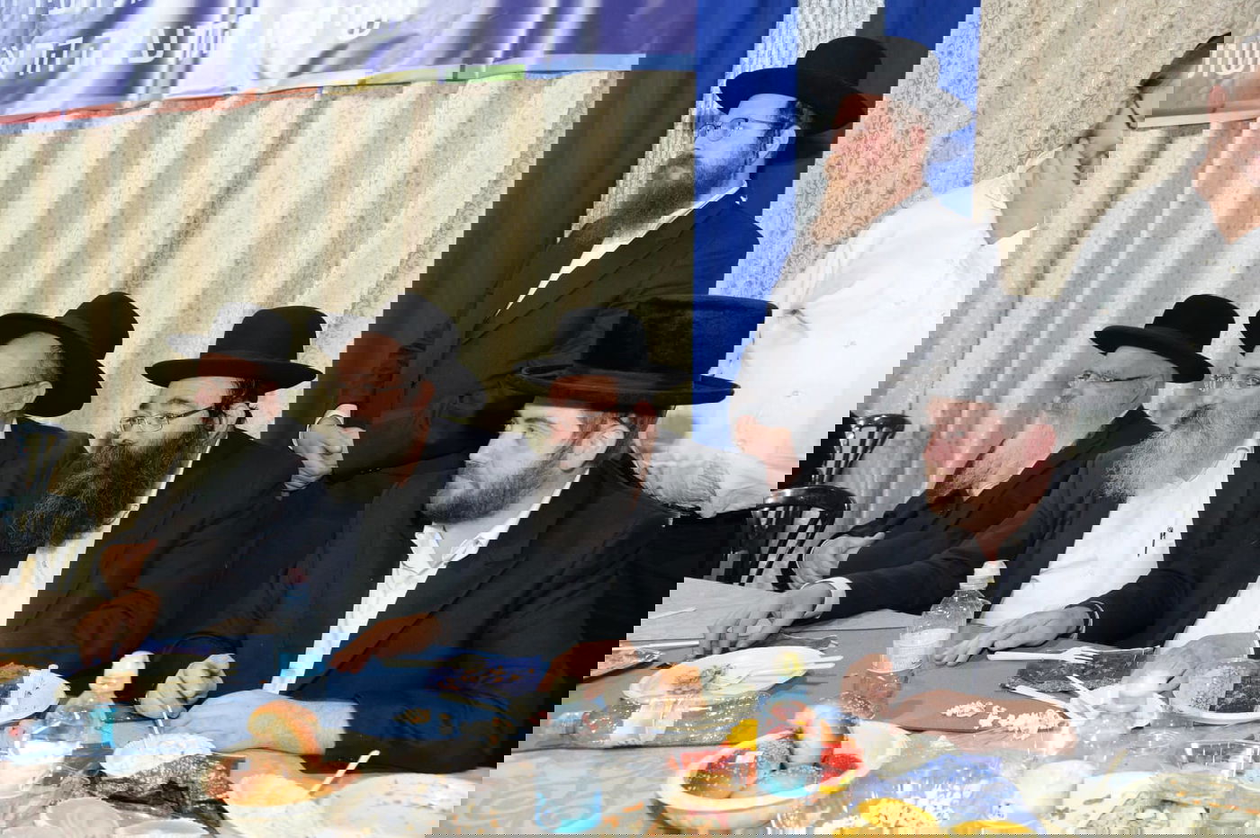 כך נחגגה ישיבת המועצה הראשונה בבני ברק • צפו