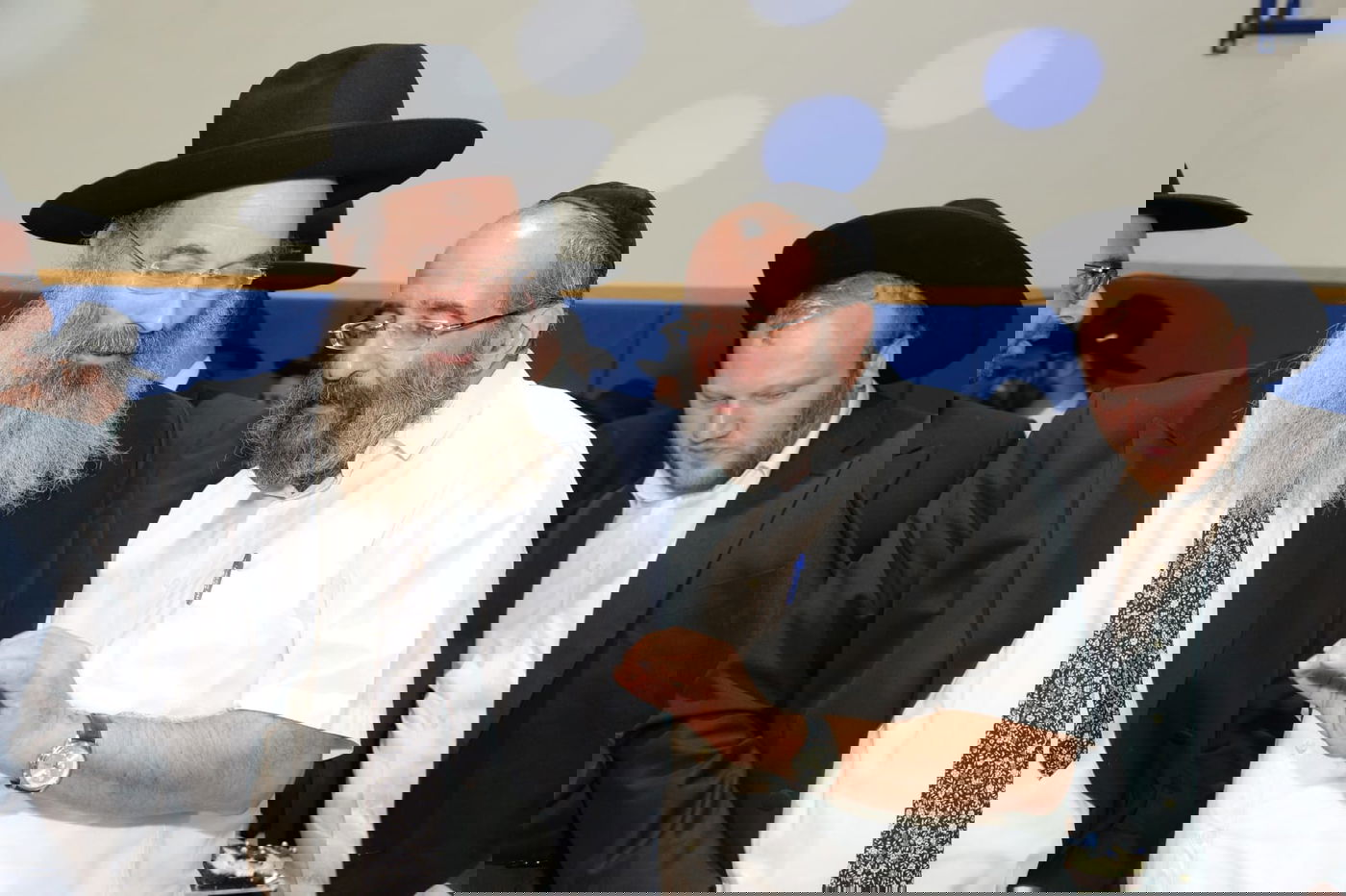 כך נחגגה ישיבת המועצה הראשונה בבני ברק • צפו