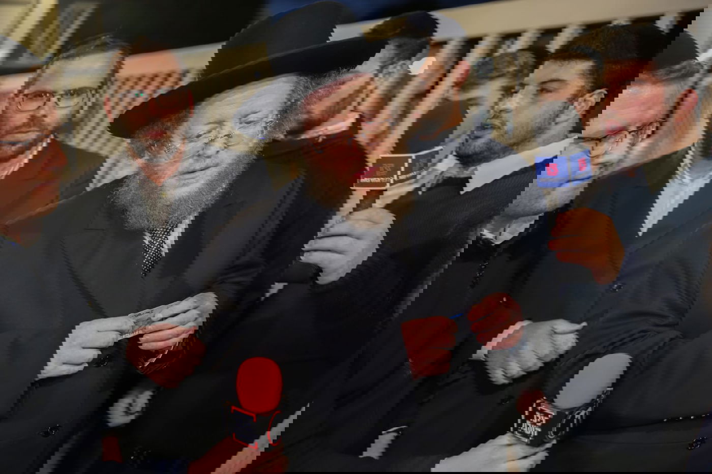 בטקס חריג; ראשי מוסדות הכריזו: 'מפסיקים לנסוע באל על'