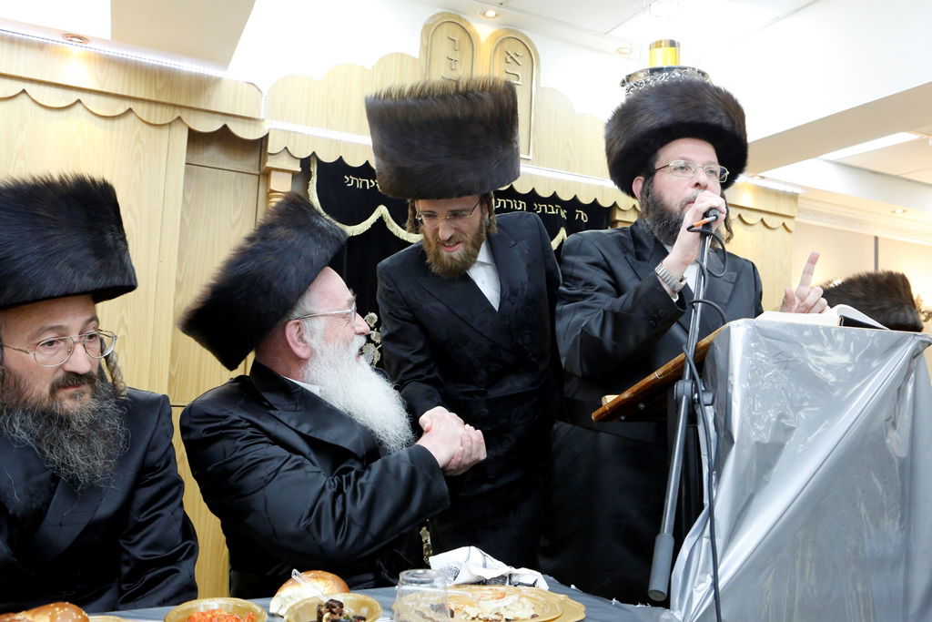 המתמידים החלו בכתיבת ס"ת לע"נ רבם זצ"ל • וידאו וגלריה