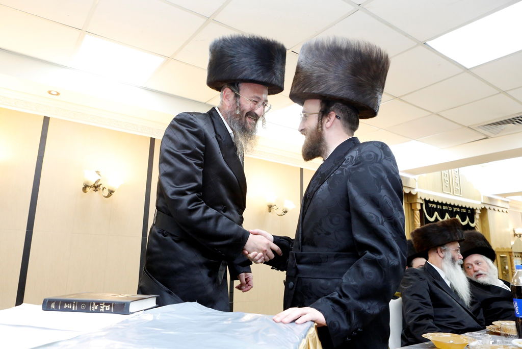 המתמידים החלו בכתיבת ס"ת לע"נ רבם זצ"ל • וידאו וגלריה