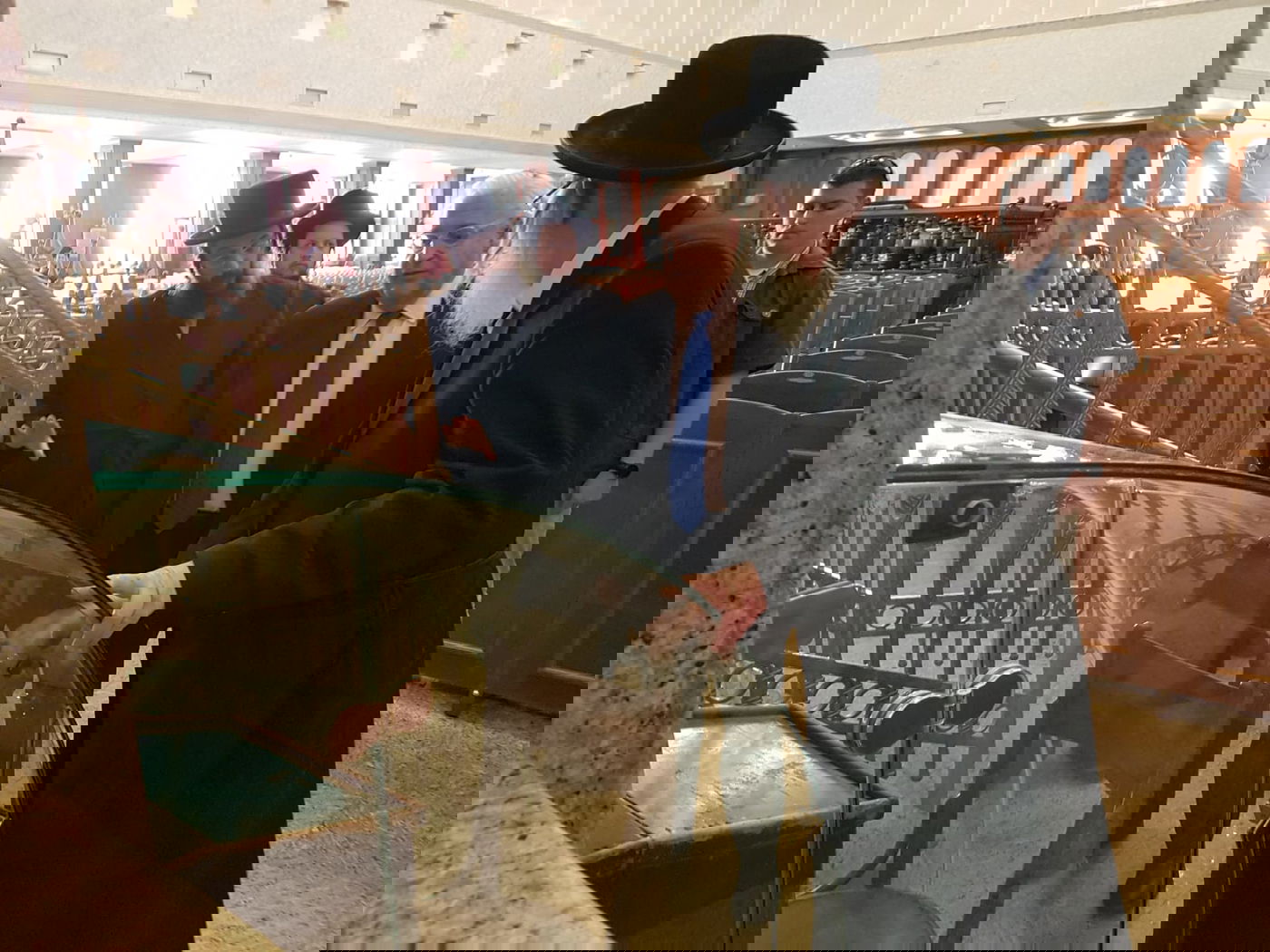 שגריר ארה"ב ביקר אצל האדמו"ר מבעלזא