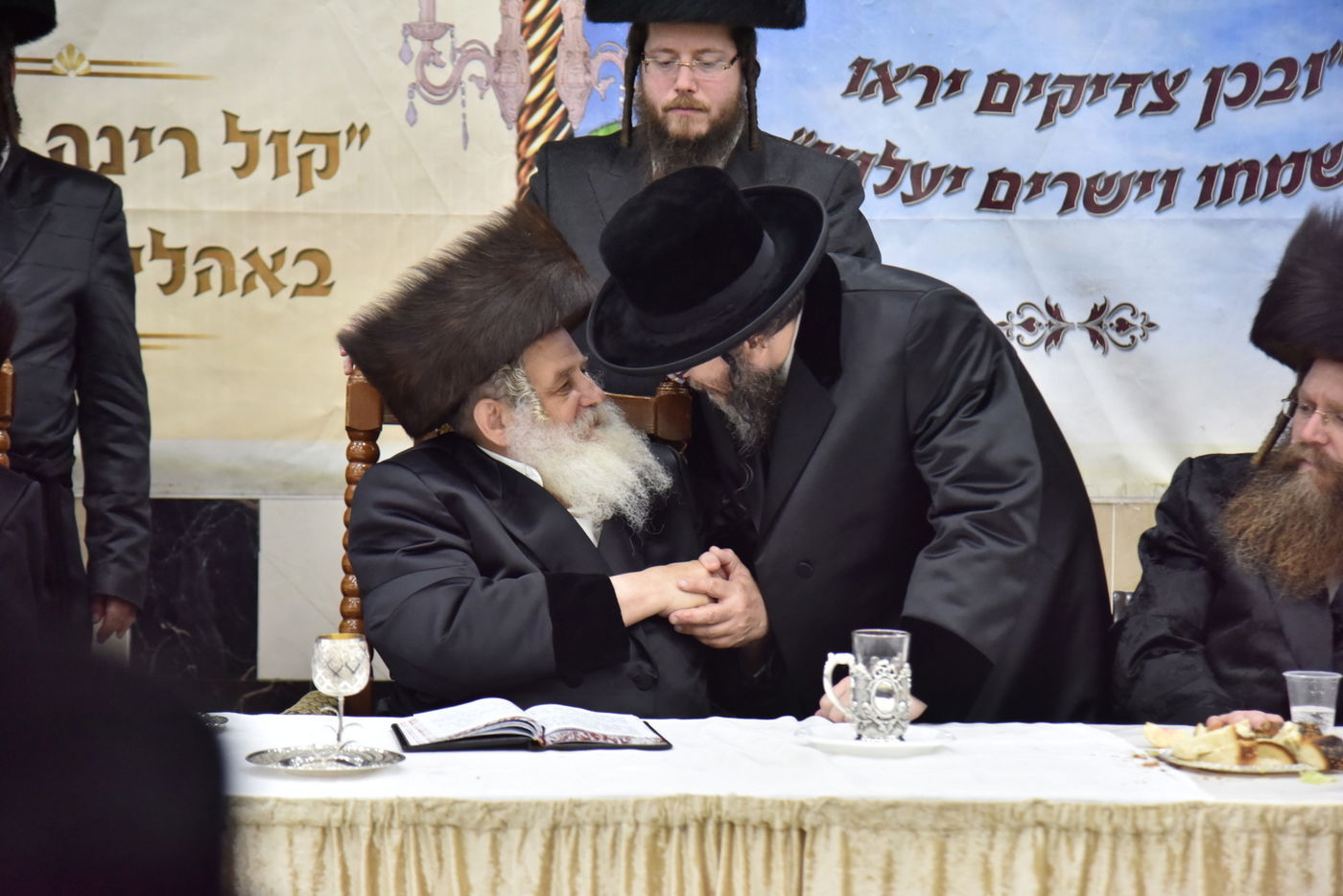 שבע ברכות בחצר קוסוב ויז'ניץ. תיעוד