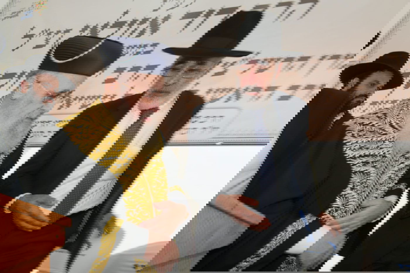 הראשון לציון הגר"י יוסף איחל לרון קובי: "שהקב"ה יחזיר אותו בתשובה שלימה"