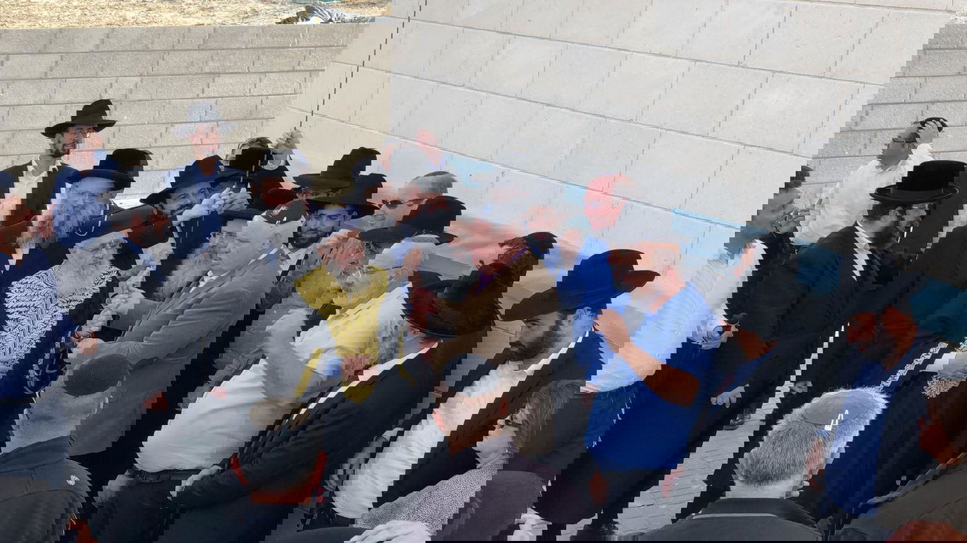 הראשון לציון הגר"י יוסף איחל לרון קובי: "שהקב"ה יחזיר אותו בתשובה שלימה"