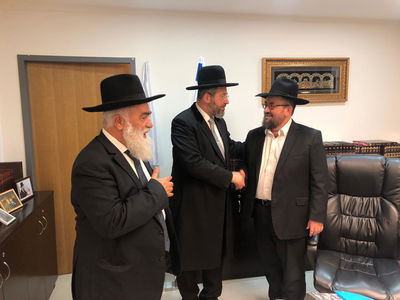 ראש מערך הגיור הנכנס וראש המערך היוצא בלשכת הגר"ד לאו