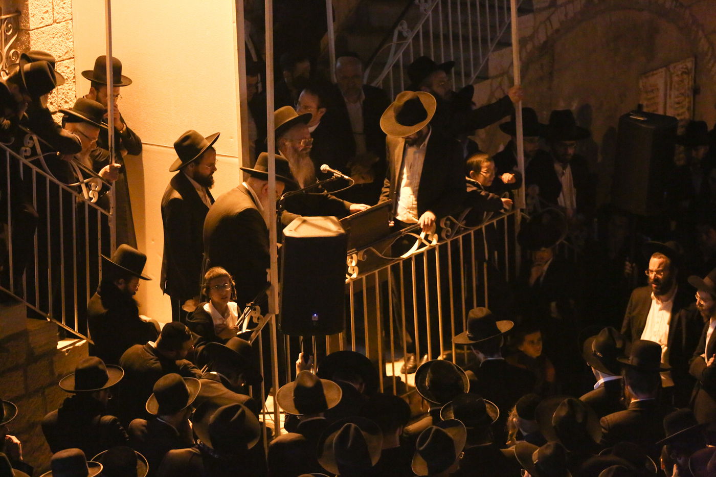 הגאון הרב משה פישר זצ"ל הובא למנוחות