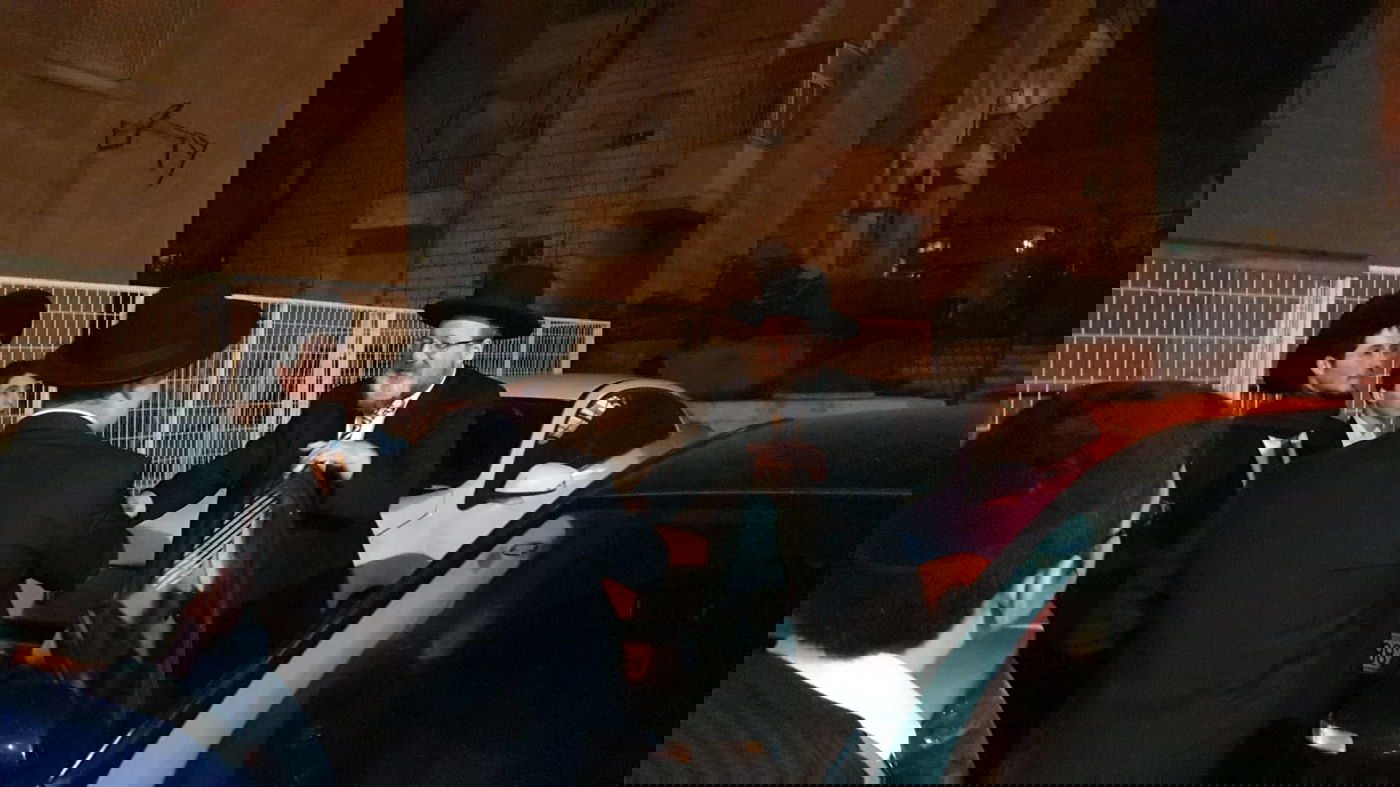 פרסום ראשון: העריק השתחרר לעליה לקבר אביו