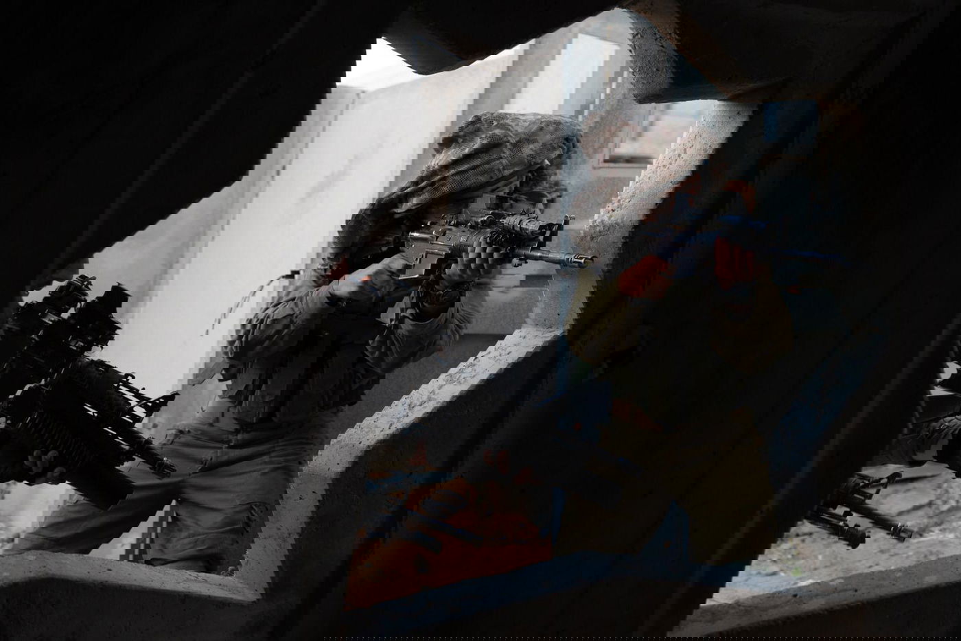 כלבים ולוחמים בתרגיל מיוחד ביחידת 'עוקץ'