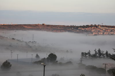 מחזה מרהיב, ערפל מעל גוש עציון
