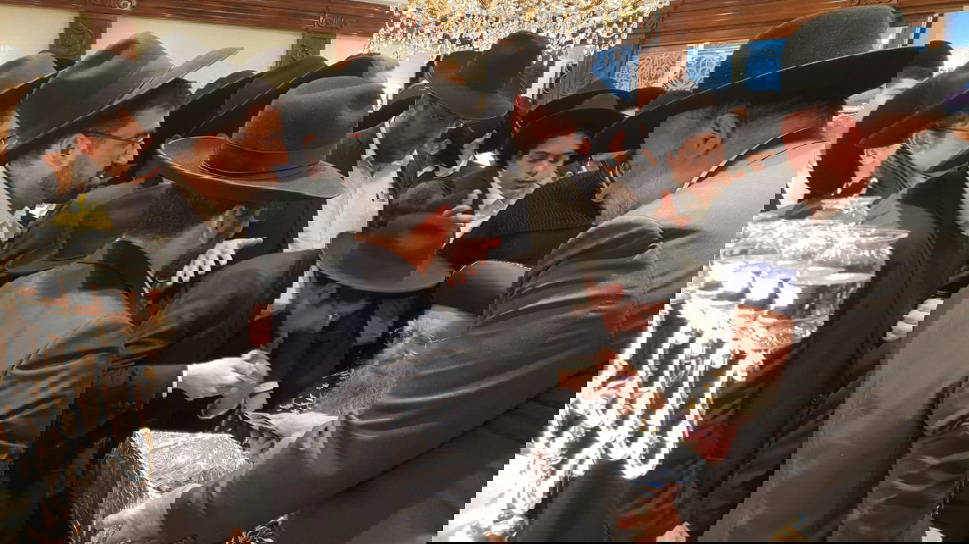 תיעוד: ההדלקה של זקן הראשונים לציון הגאון רבי אליהו בקשי דורון