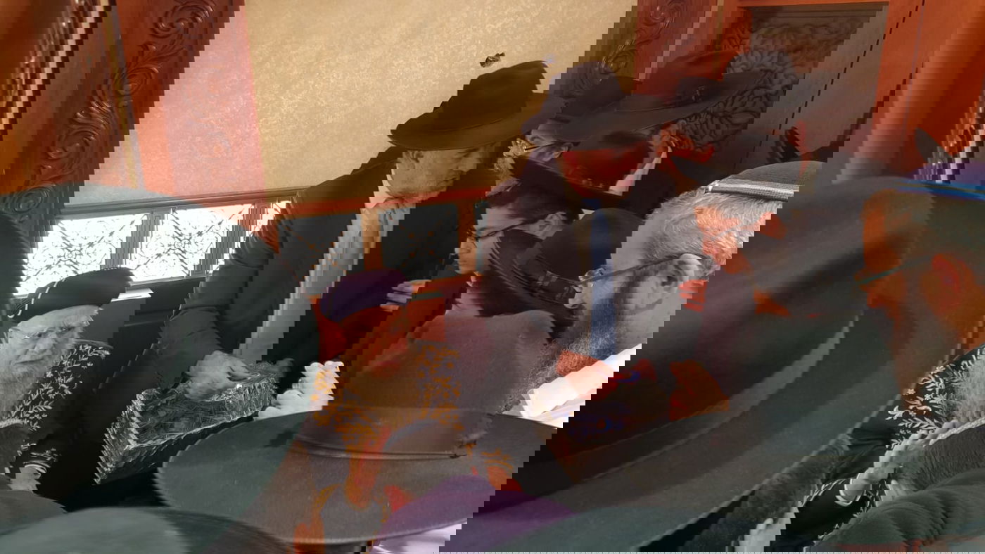 תיעוד: ההדלקה של זקן הראשונים לציון הגאון רבי אליהו בקשי דורון