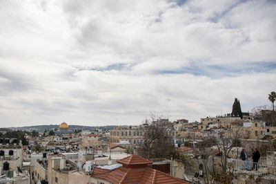 ירושלים מעוננת, אתמול