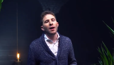 נפתלי בלומנטל בקליפ חדש: גלים של  אמונה