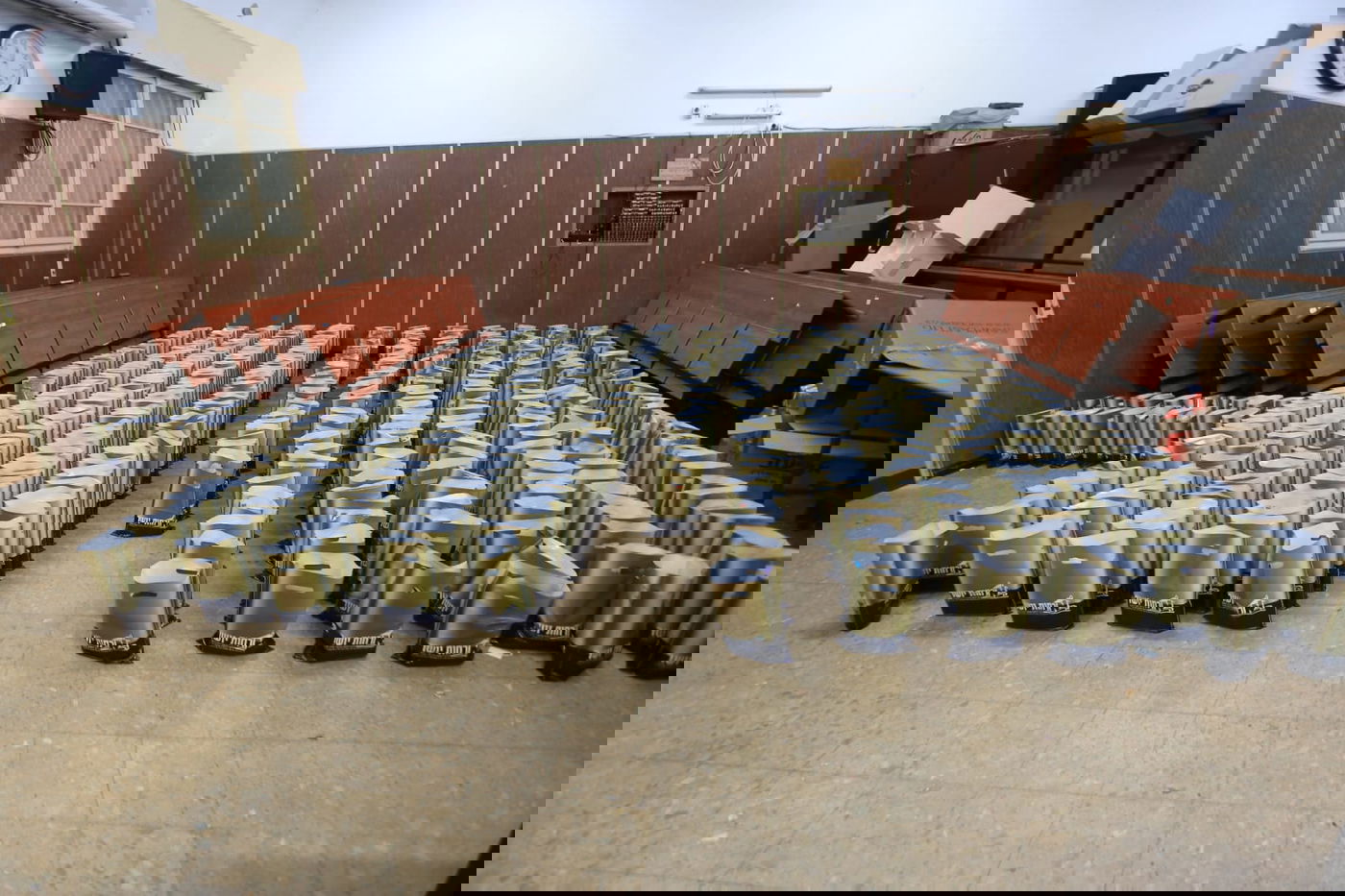 למעלה מאלף בחורים נשארו בישיבה וזכו ב'עונג שבת'