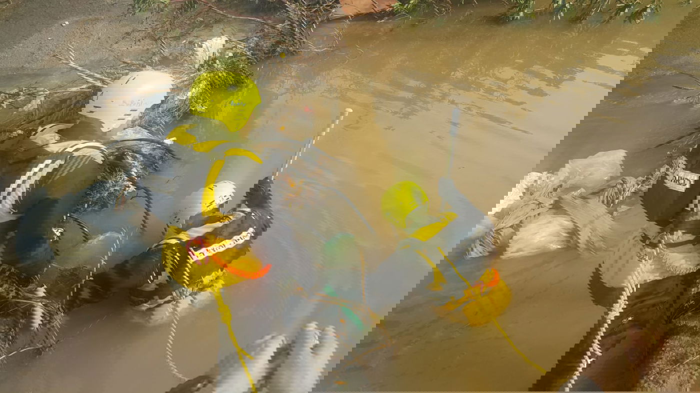 חשש שאדם נסחף בשיטפונות • צפו בחיפושים