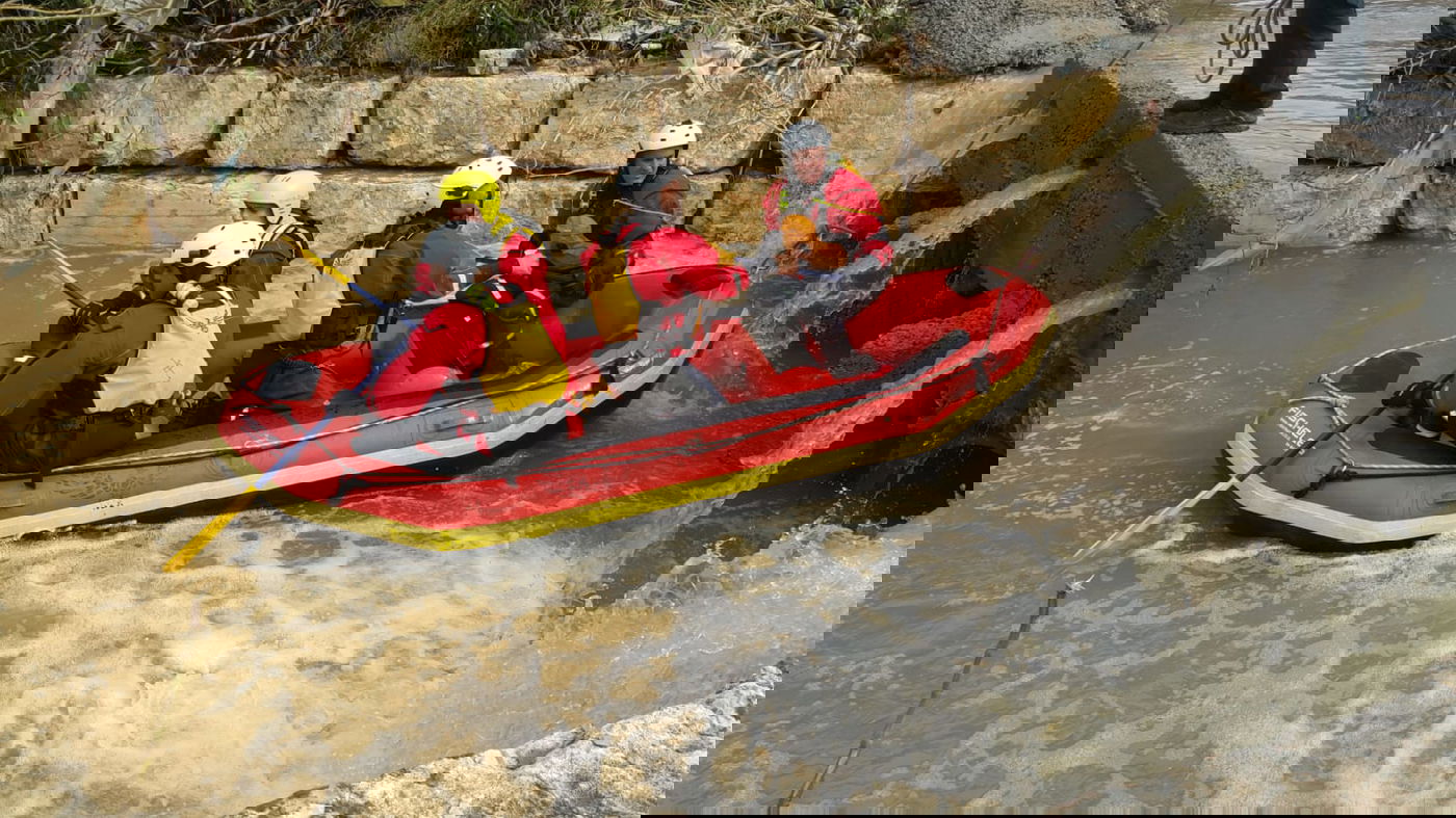 חשש שאדם נסחף בשיטפונות • צפו בחיפושים