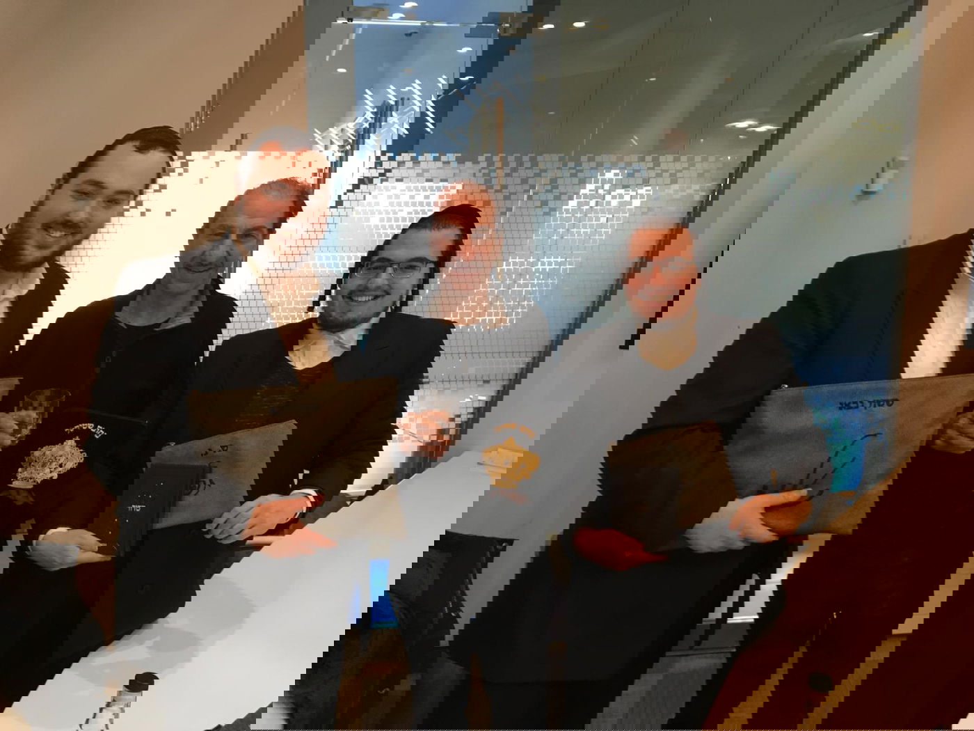 אורח בויליאמסבורג: השחקן ששון גבאי • צפו