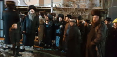 עשרות הפגינו באומן בגלל "חילולי קברים"