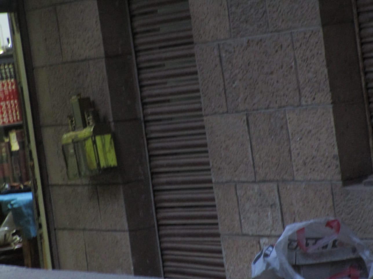 ראש הישיבה הדליק בחנוכייה חדשה • צפו