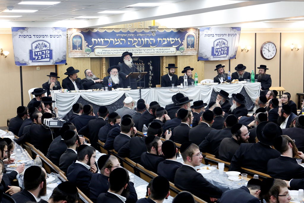 המתמידים חגגו בחנוכה עם הכרך החדש • צפו