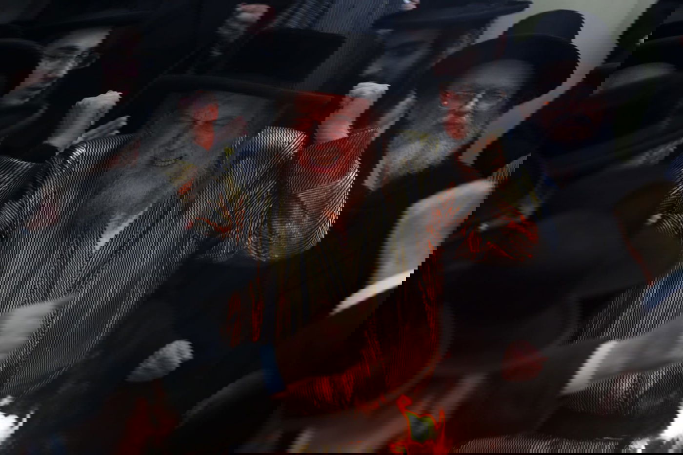 בשעת לילה: האדמו"ר שרף את הפתילות