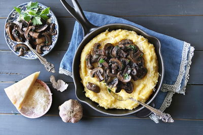 פולנטה איטלקית קטיפתית