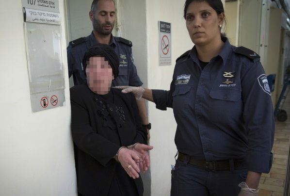 המטפלת בבית המשפט