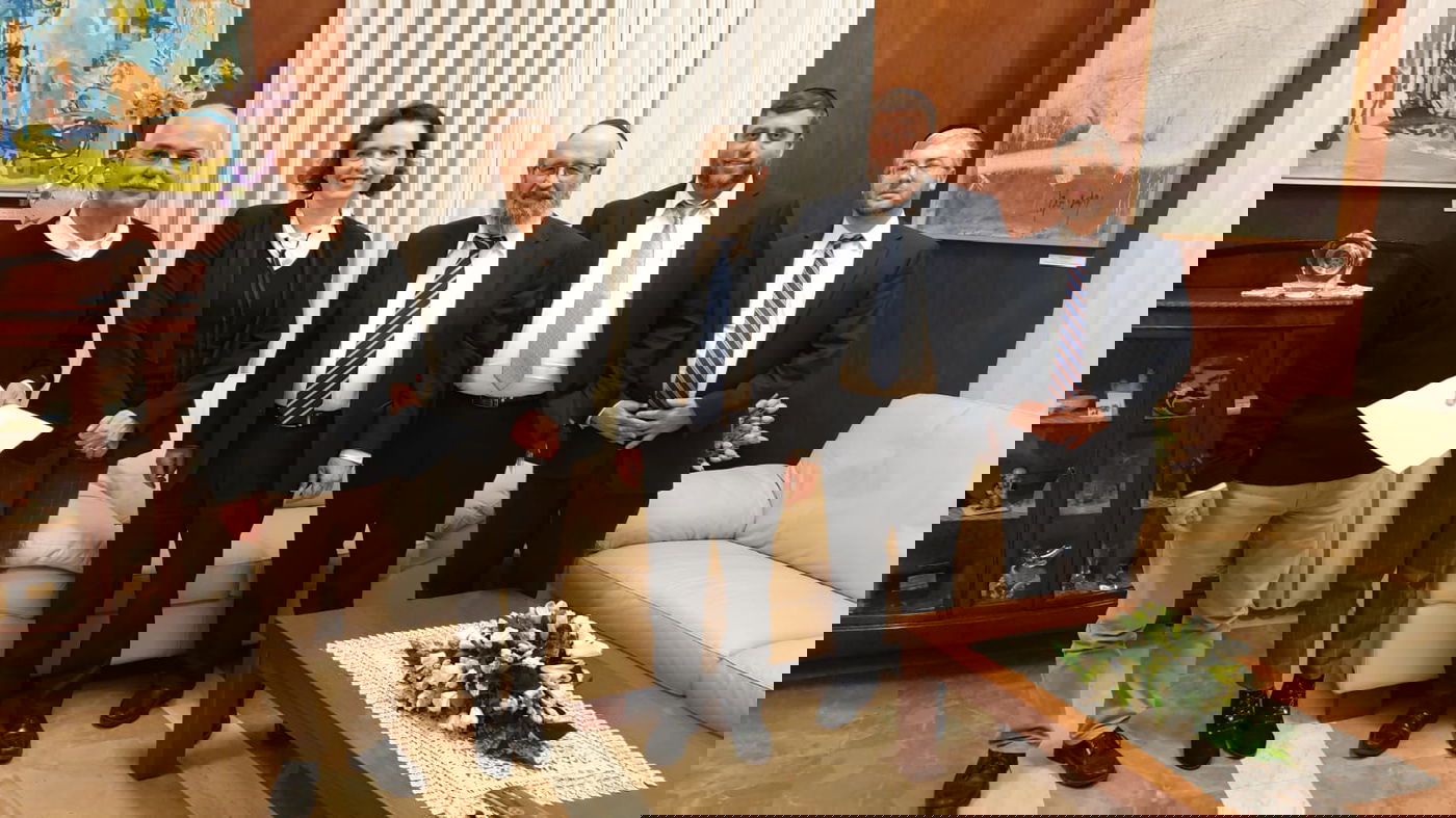 'דגל' ו'אגודה' מסרבות לגנות את הסגן הערבי