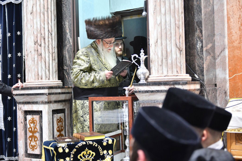 תיעוד מסכם: ימי החנוכה בחצר הקודש צאנז