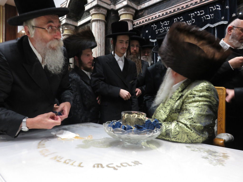 תיעוד מסכם: ימי החנוכה בחצר הקודש צאנז