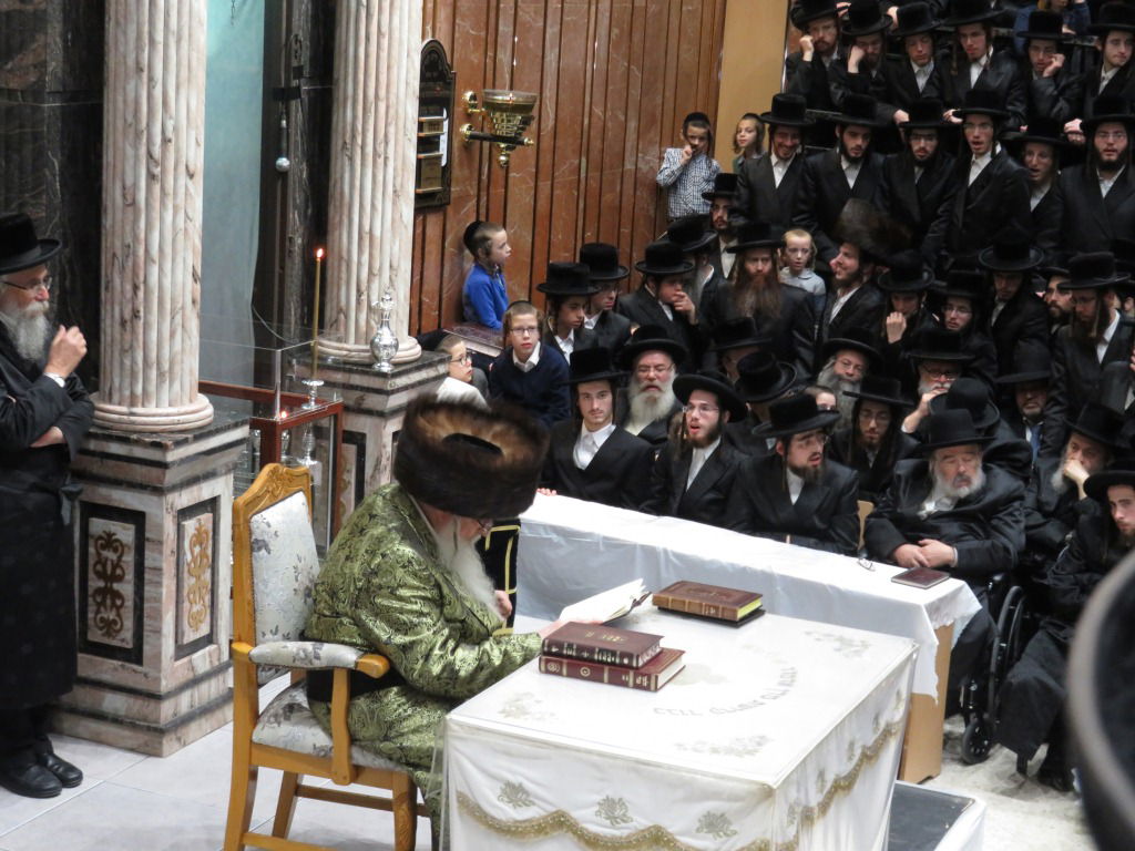 תיעוד מסכם: ימי החנוכה בחצר הקודש צאנז