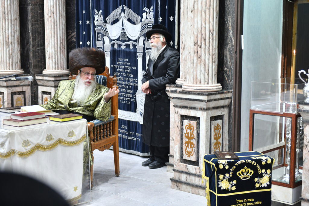 תיעוד מסכם: ימי החנוכה בחצר הקודש צאנז