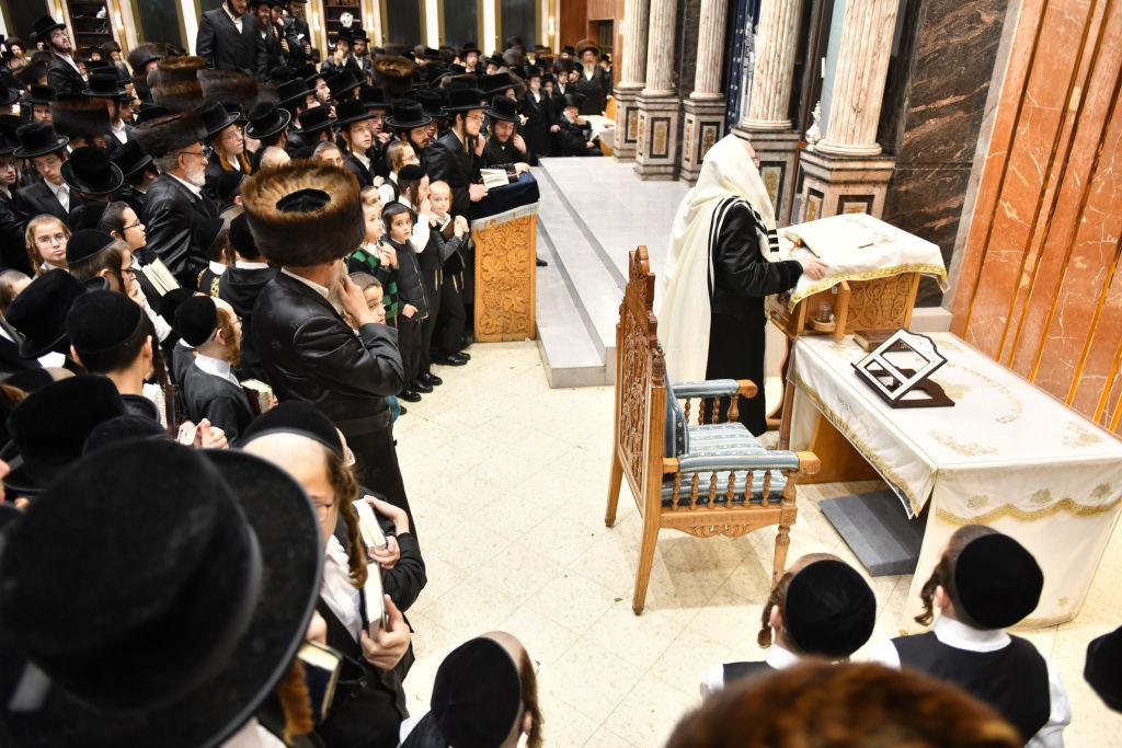 תיעוד מסכם: ימי החנוכה בחצר הקודש צאנז