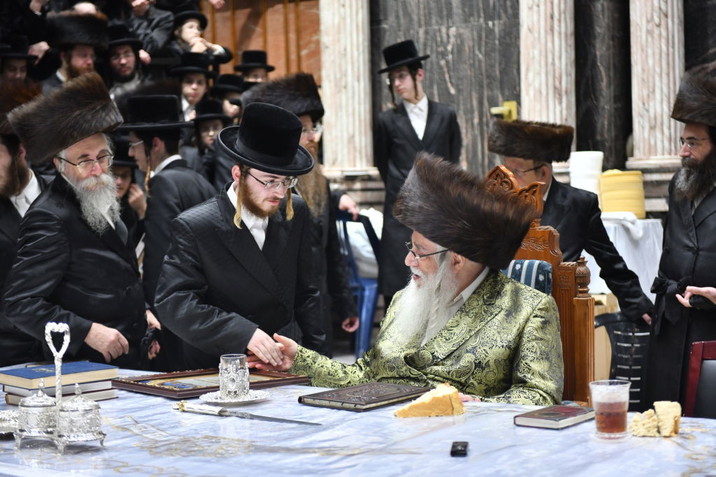 תיעוד מסכם: ימי החנוכה בחצר הקודש צאנז