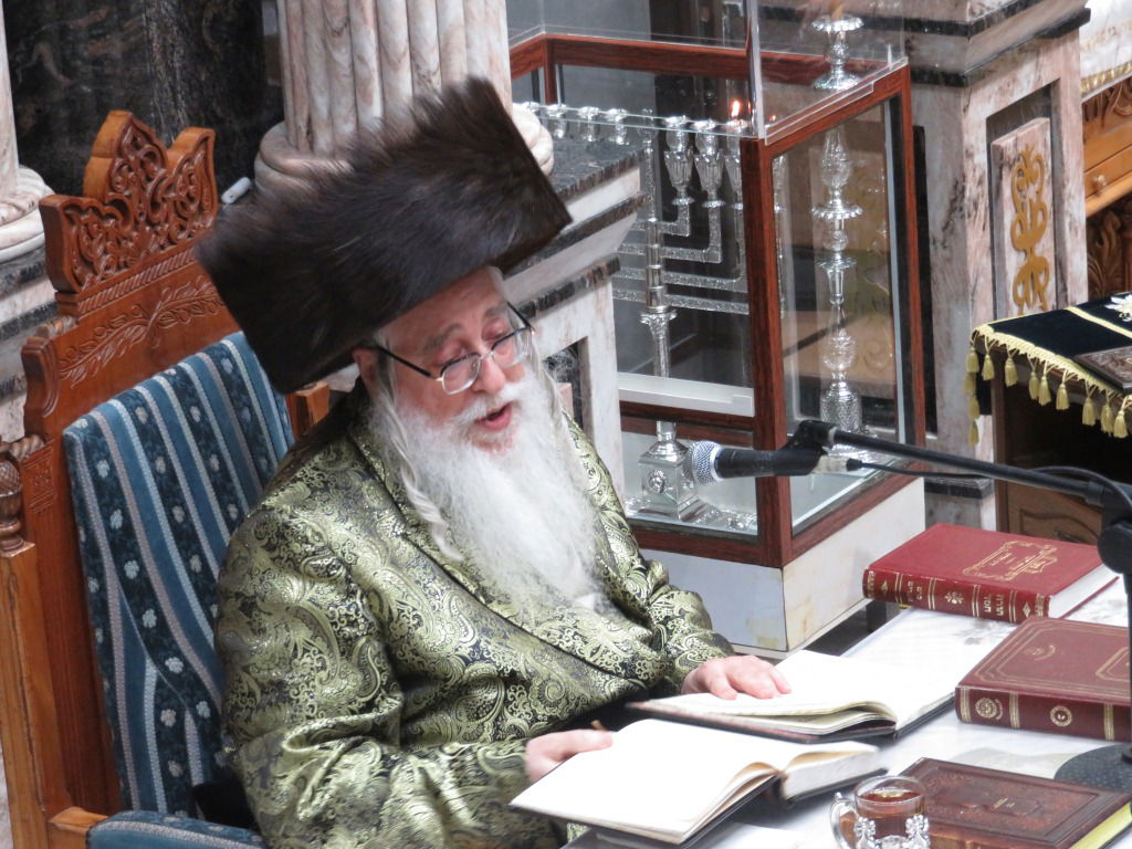 תיעוד מסכם: ימי החנוכה בחצר הקודש צאנז