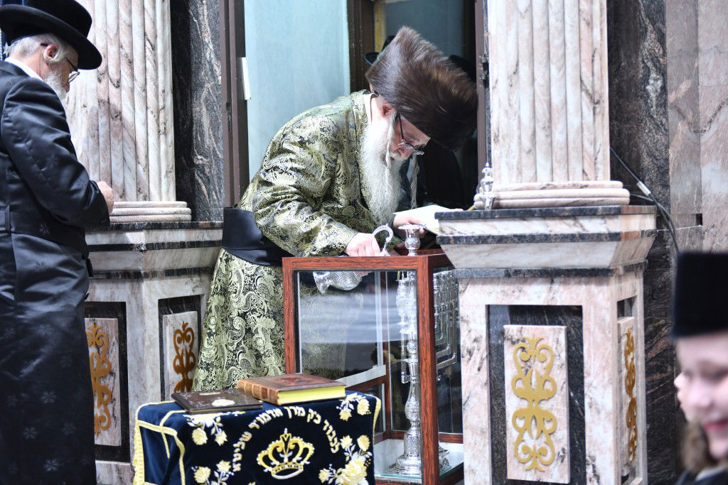 תיעוד מסכם: ימי החנוכה בחצר הקודש צאנז