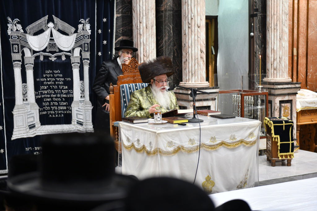 תיעוד מסכם: ימי החנוכה בחצר הקודש צאנז