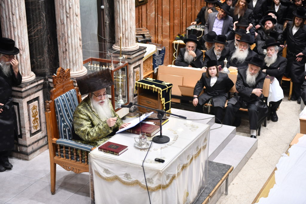 תיעוד מסכם: ימי החנוכה בחצר הקודש צאנז
