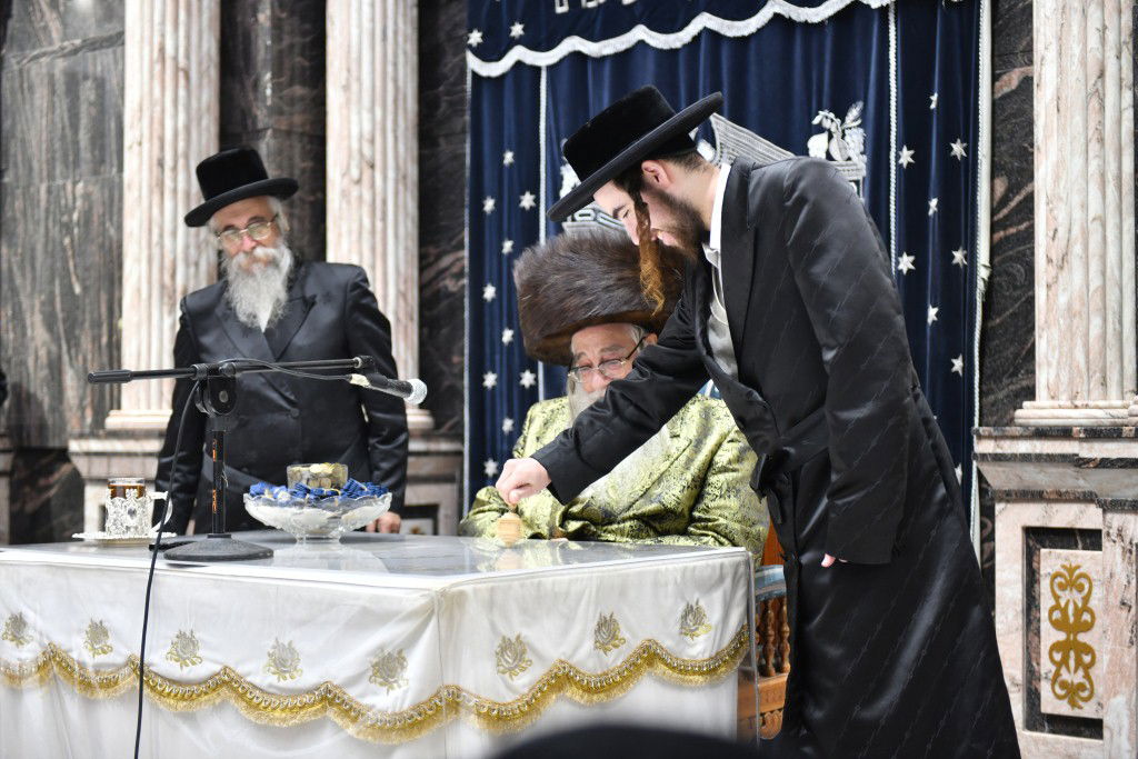 תיעוד מסכם: ימי החנוכה בחצר הקודש צאנז
