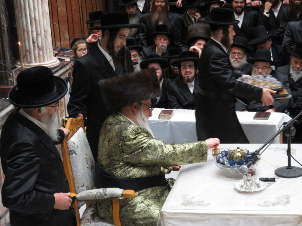 תיעוד מסכם: ימי החנוכה בחצר הקודש צאנז