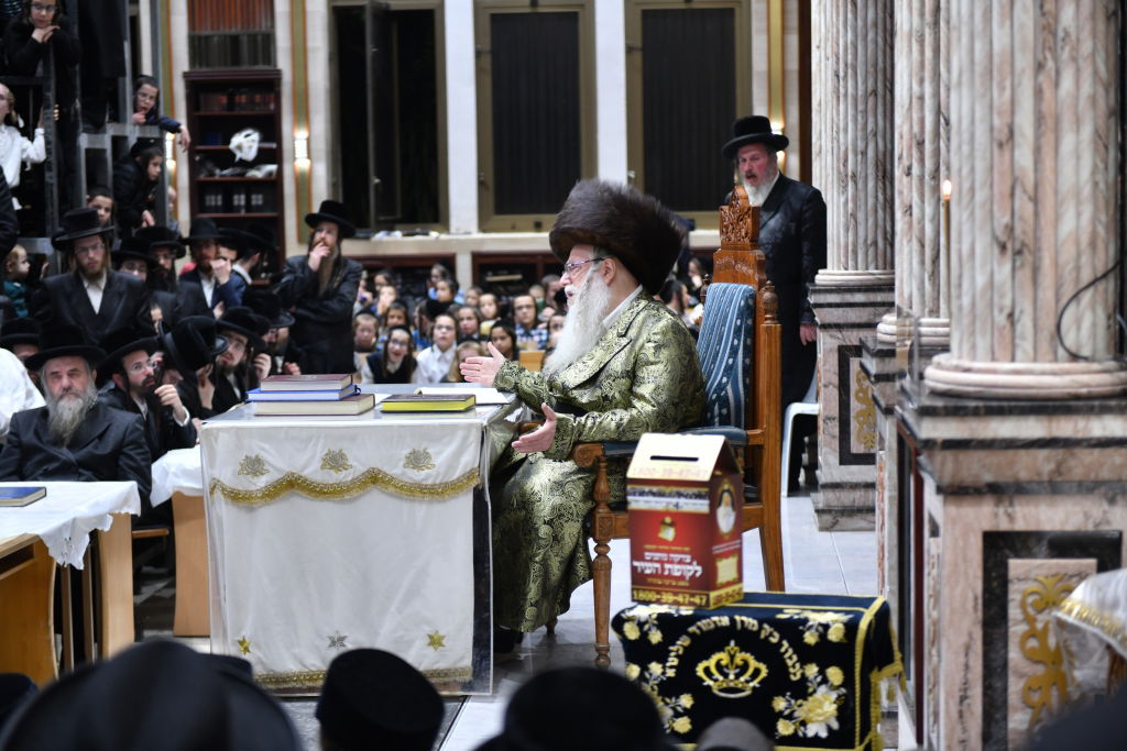 תיעוד מסכם: ימי החנוכה בחצר הקודש צאנז