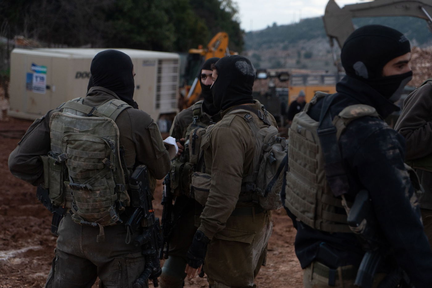 מאות חיילים, 3 מנהרות; צפו בתיעוד מהמבצע