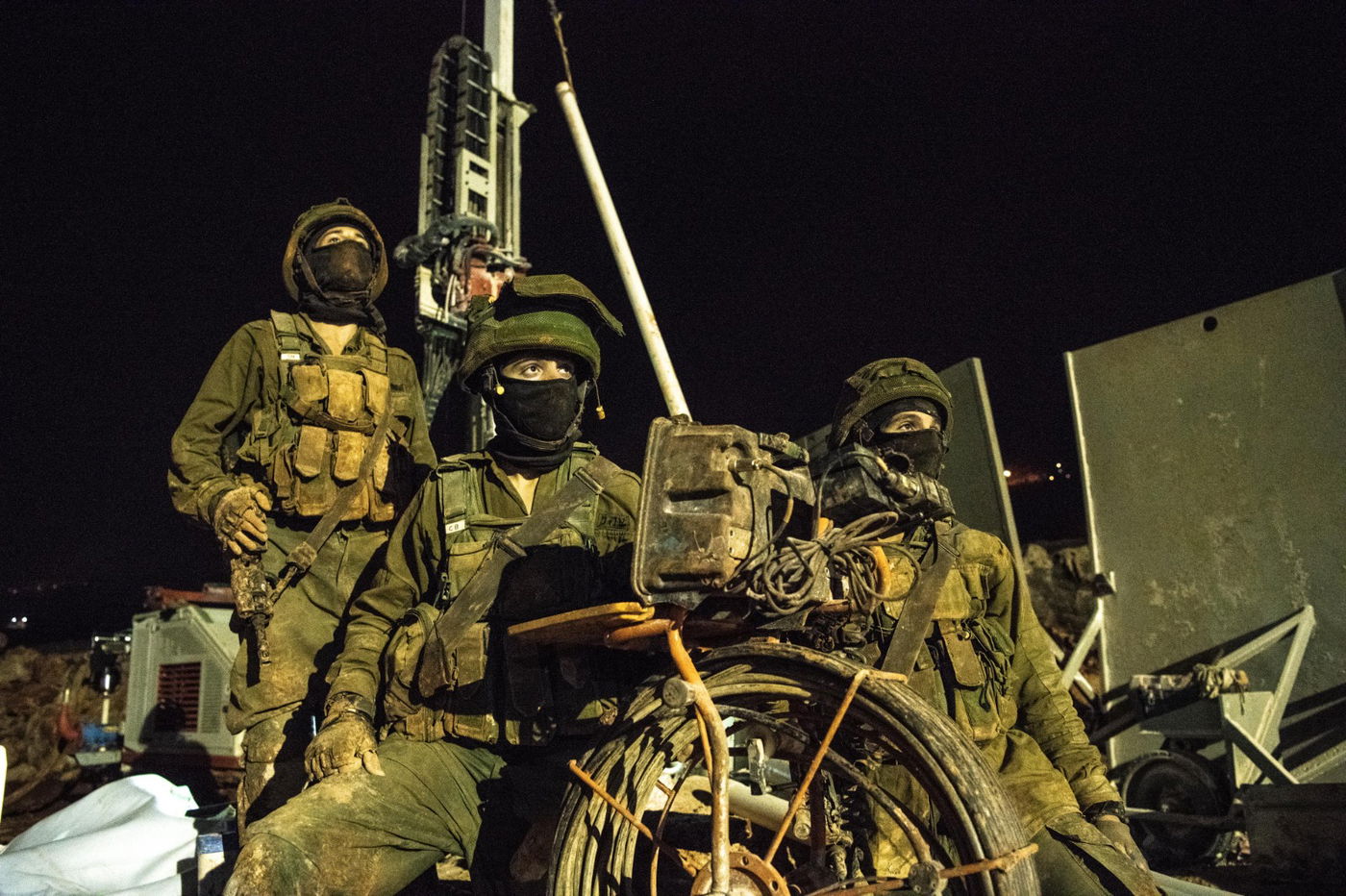 מאות חיילים, 3 מנהרות; צפו בתיעוד מהמבצע