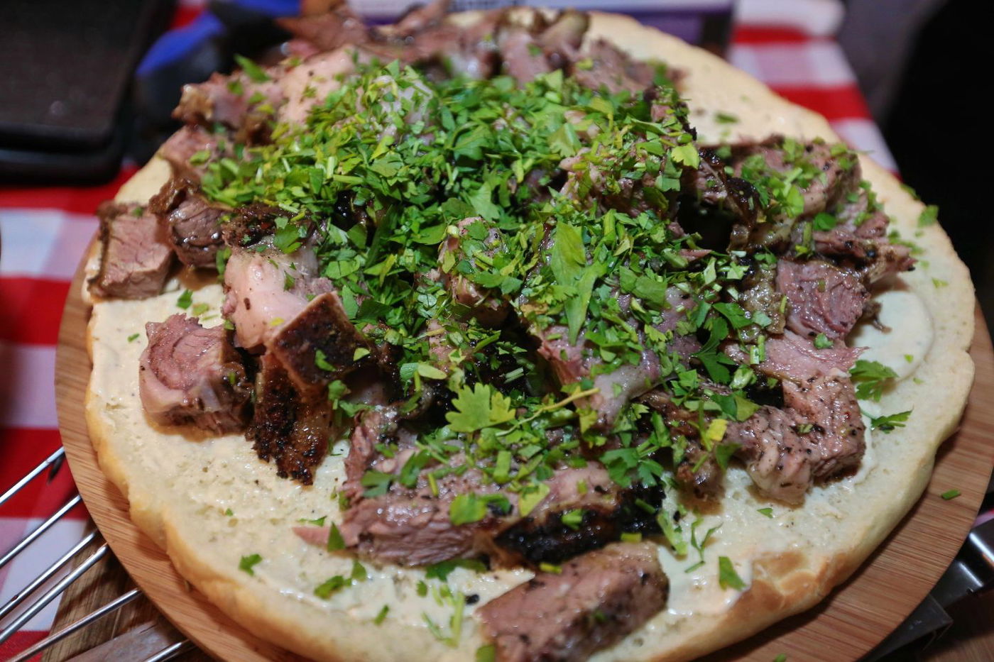 חשבנו שאנחנו מבינים בבשר, ואז אכלנו בלה קאסה טאפאס