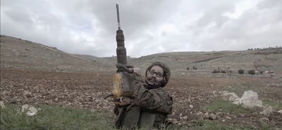 קומיקאי מלבנון: 'תקבלו אותנו בחיפה'. צפו