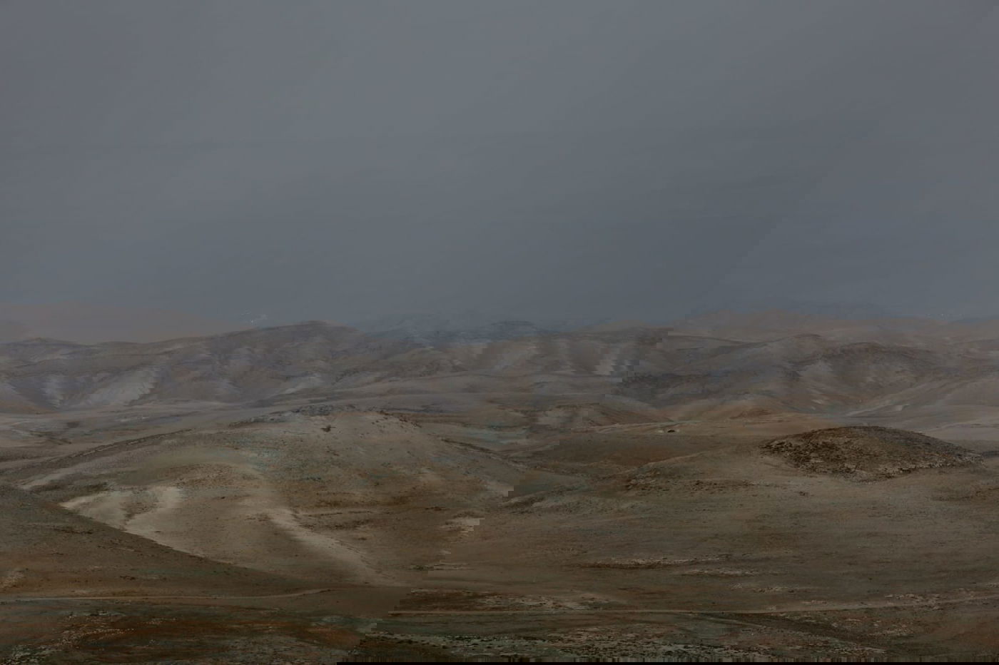 תיעוד מרהיב של הרי מדבר יהודה וים המלח