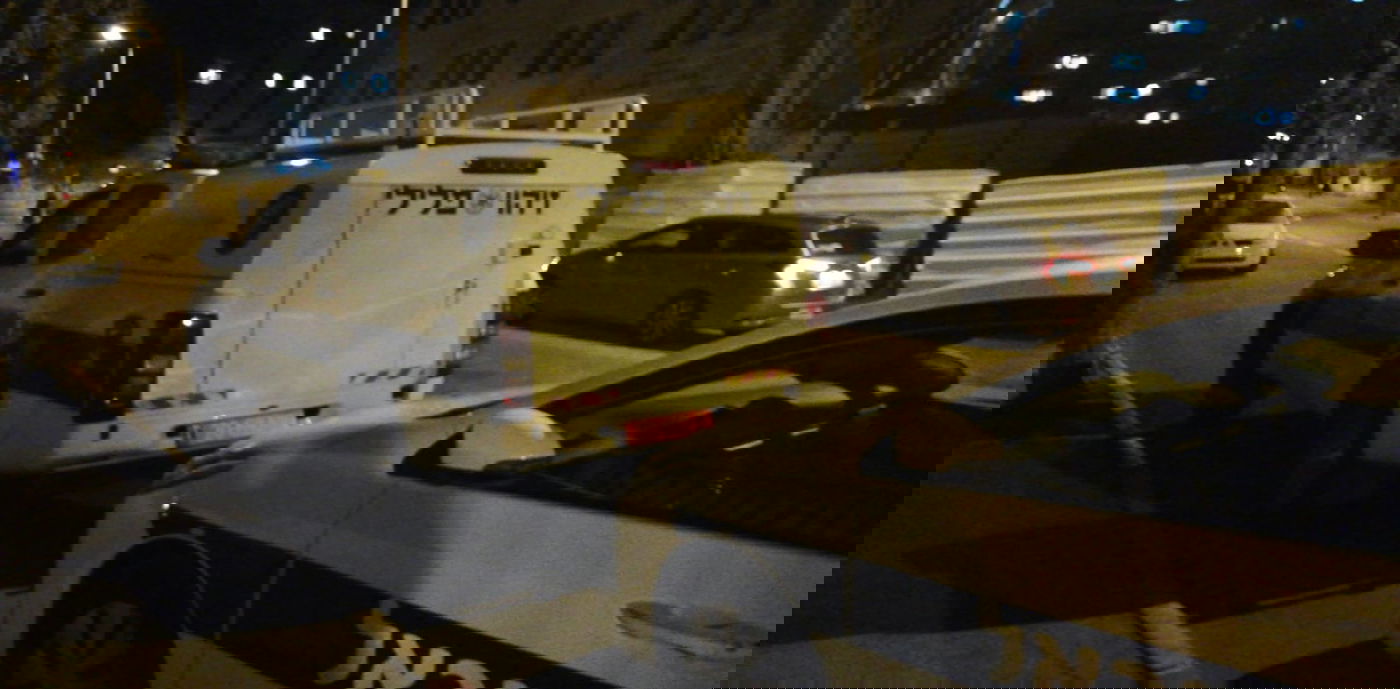 ירושלים: נער חרדי טבע בבריכה; מצבו קשה