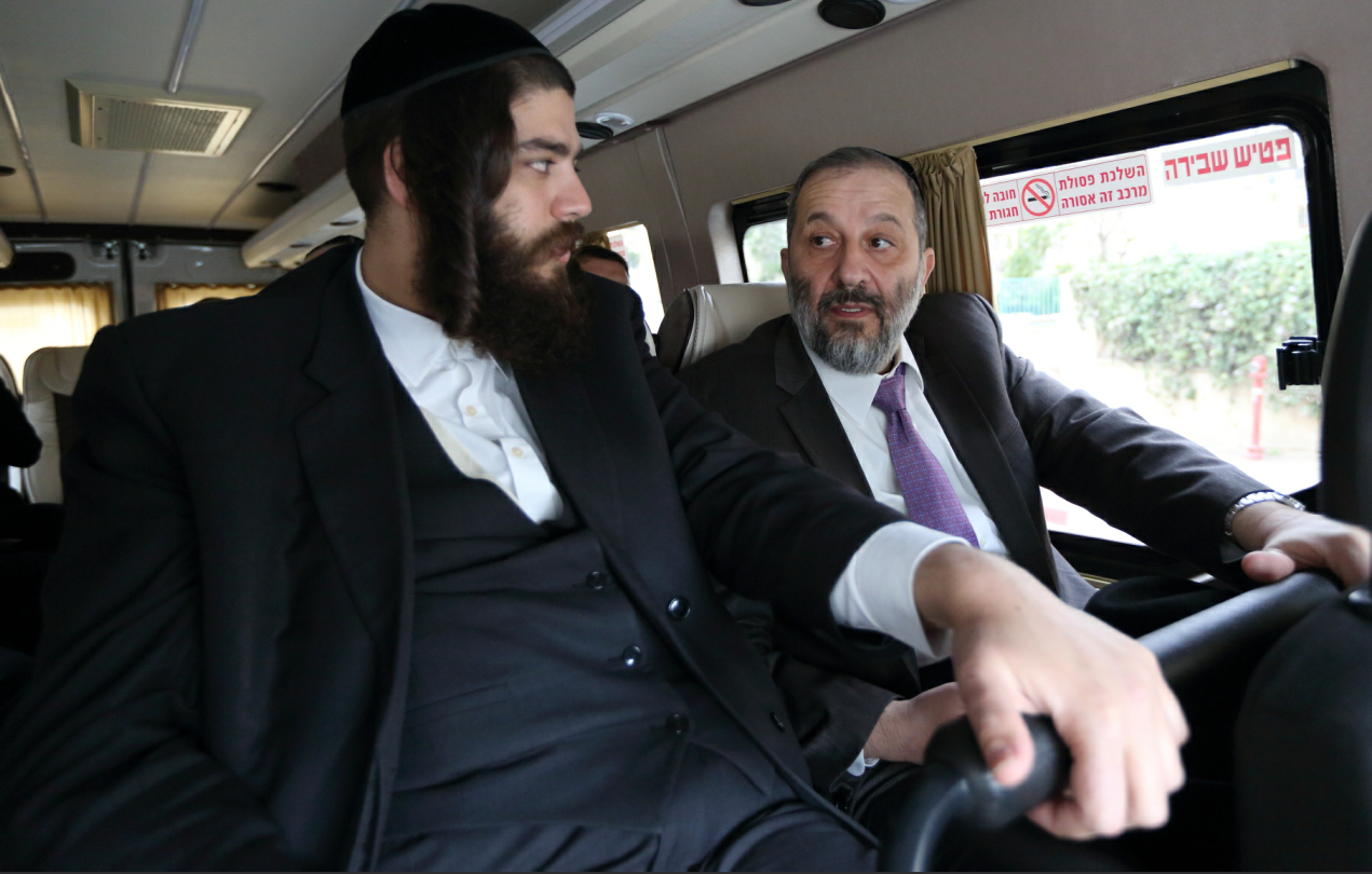 השר דרעי בלשכת פרוש