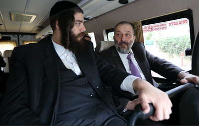 השר דרעי בלשכת פרוש